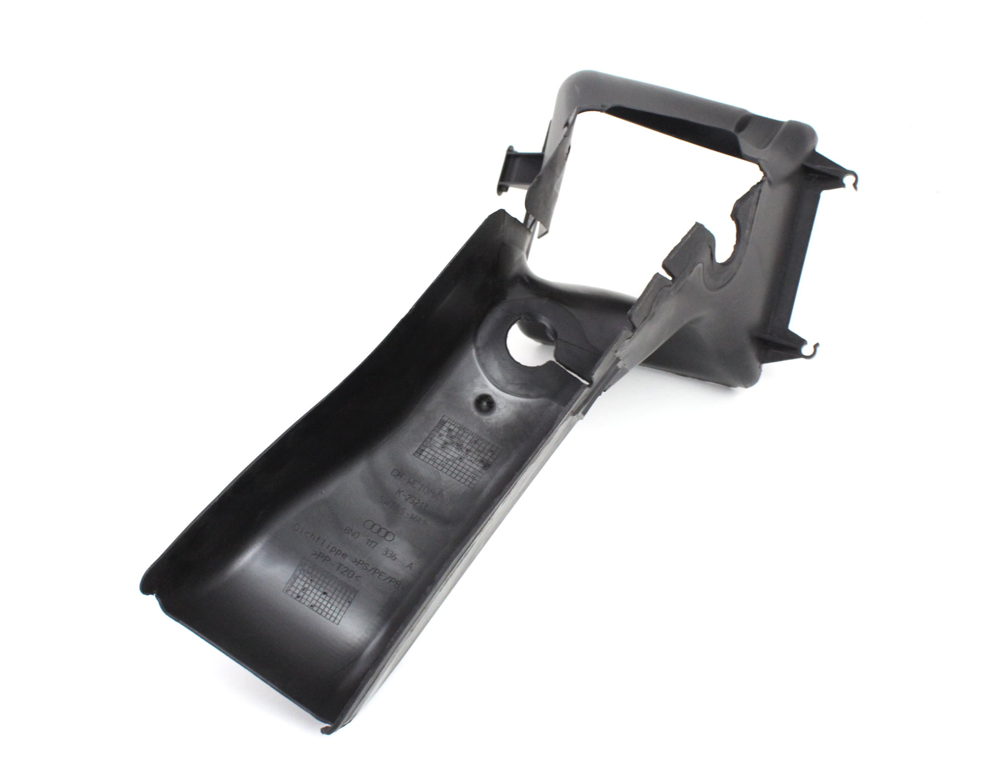 Luftführung rechts Beifahrer Ladeluftkühler 8N0117336A