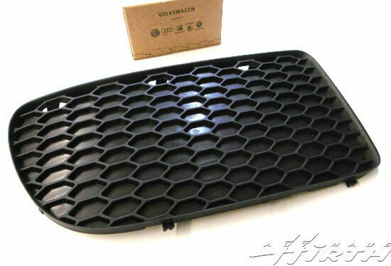 Gitter Blende Abdeckung Stoßstange vorn rechts Original VW Golf 4 R32
