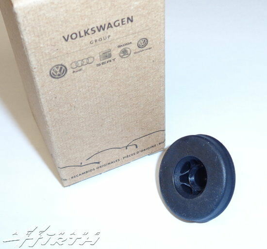 Befestigungsbolzen Stopfen Rücklicht Original Skoda Fabia Roomster 5J0945067A